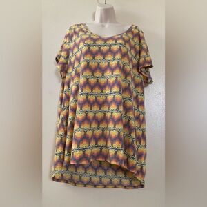 🆓LuLaRoe Multicolor Floral Top